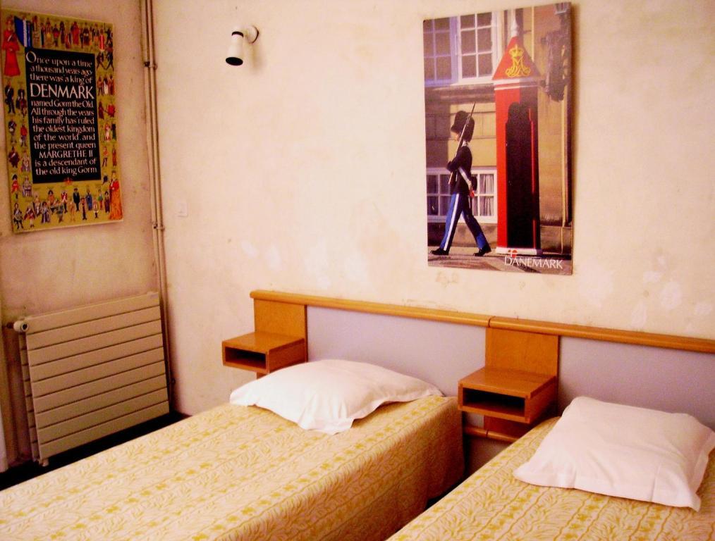 Abbaye Royale Hotel Saint-Jean-dʼAngély Kamer foto